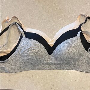 Soma Women's Gray and Black Bra